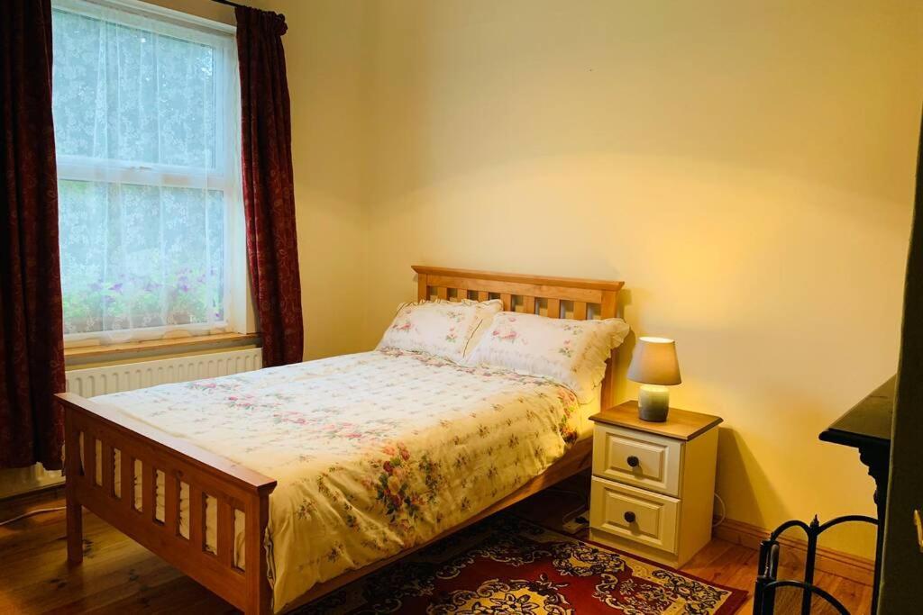 Glen Keen Farm Cottage Louisburgh Ngoại thất bức ảnh